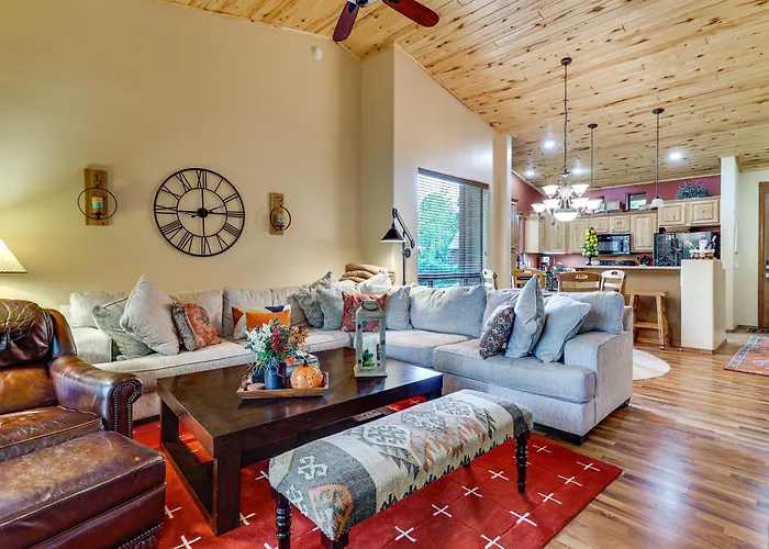 Holiday home Top-rated Torreon Community! Deck & Forest Views! Show Low