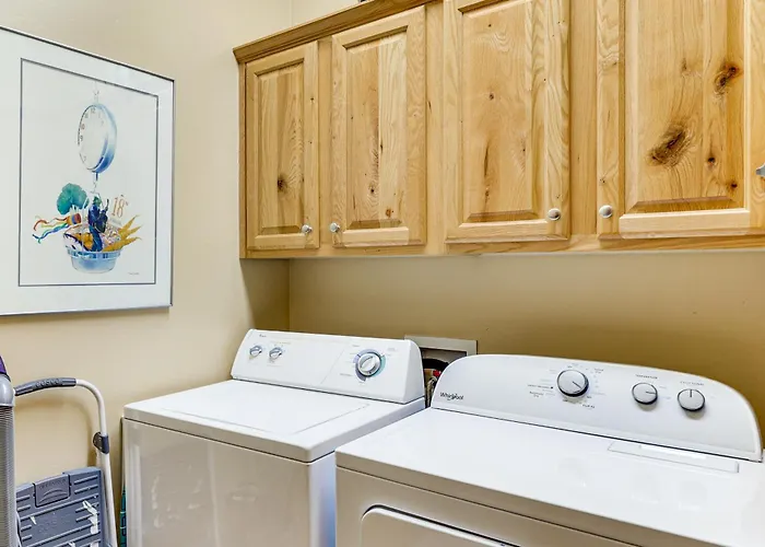 Top-rated Torreon Community! Deck & Forest Views! Show Low