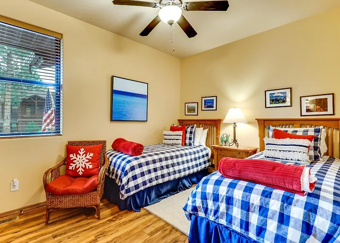 Holiday home Top-rated Torreon Community! Deck & Forest Views! *