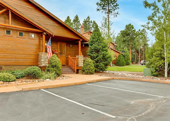 Top-rated Torreon Community! Deck & Forest Views! Holiday home Show Low
